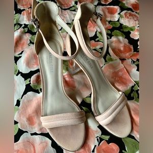 Kenneth Cole - Rose Suede Sandal Heel